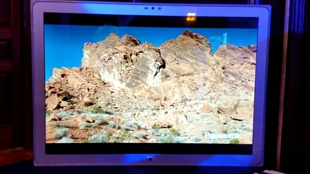 Panasonic a adus în România prima tabletă din lume cu ecran 4K