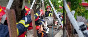 Misiune contracronometru în Constanța: Un copil a căzut într-o FÂNTÂNĂ, iar doi adulți au coborât să-l salveze / Pompierii încearcă să îi recupereze