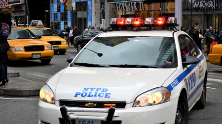 Atac armat comis la o petrecere la New York. Cel puțin o persoană a murit