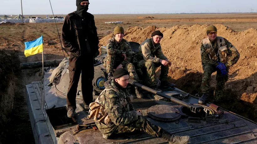 Ministrul ucrainean de Interne vizitează trupele din estul Ucrainei