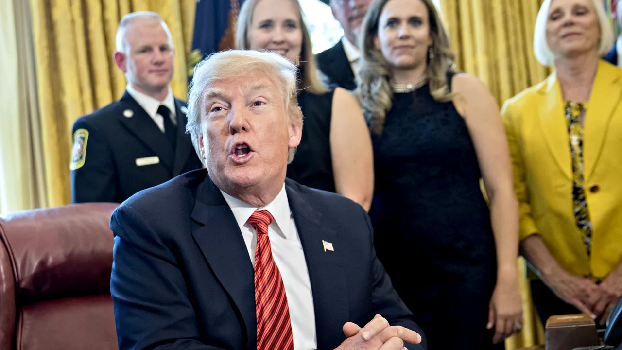 Un deputat republican aruncă bomba: Trump „îndeplinește pragul de punere sub acuzare