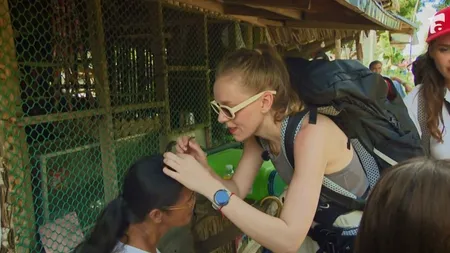 Asia Express 2025. Proba bizară prin care au trecut concurenții Asia Express: Și-au luat ȚEAPĂ de la o filipineză!