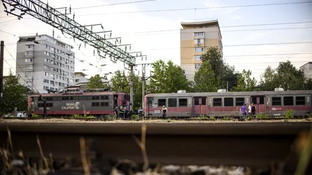 Circulație feroviară oprită între Timișoara și Arad. O bucată dintr-un pasaj s-a prăbușit peste linii