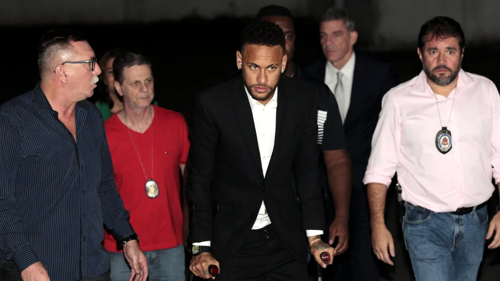 Cum a scăpat Neymar de închisoare și de o amendă de zece milioane de euro! De ce a apărut în fața judecătorilor vedeta celor de la PSG și a naționalei Braziliei!