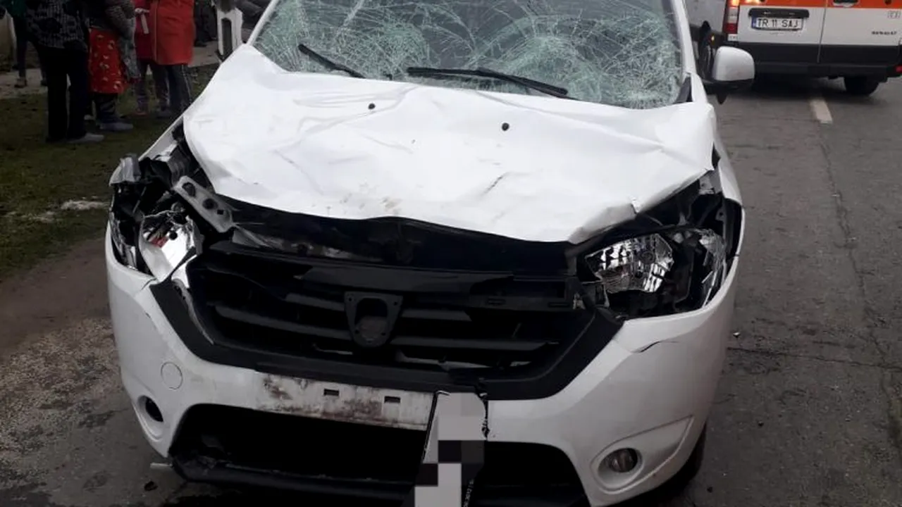 Teleorman: O mașină a lovit un grup de trei persoane, pe Drumul Național 5C