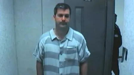 Polițistul american filmat împușcând mortal un suspect care fugea de el, inculpat pentru omor calificat