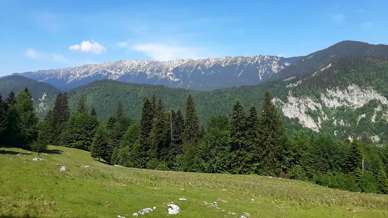 Un nou traseu turistic pentru iubitorii muntelui 