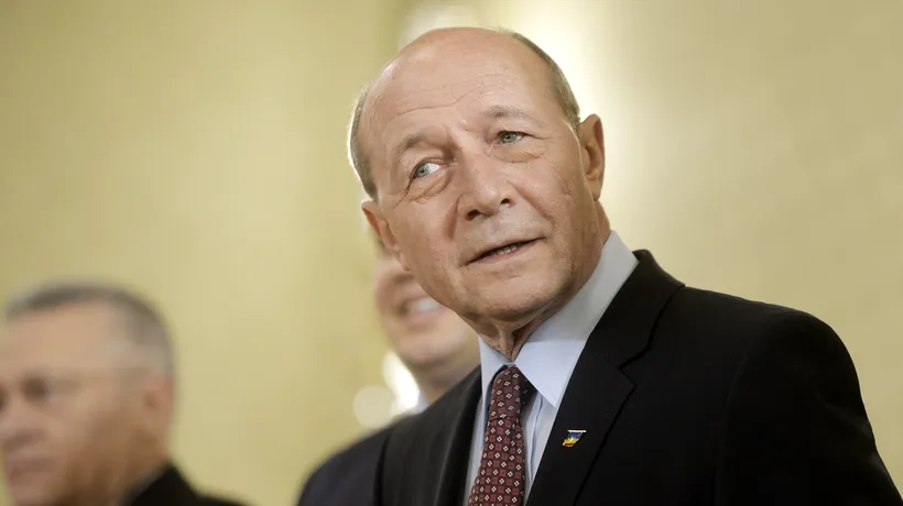 Mesajul lui Traian Băsescu pentru „relicvele dezinformării. Ce precizare face despre „regizorii Coldea și Kovesi