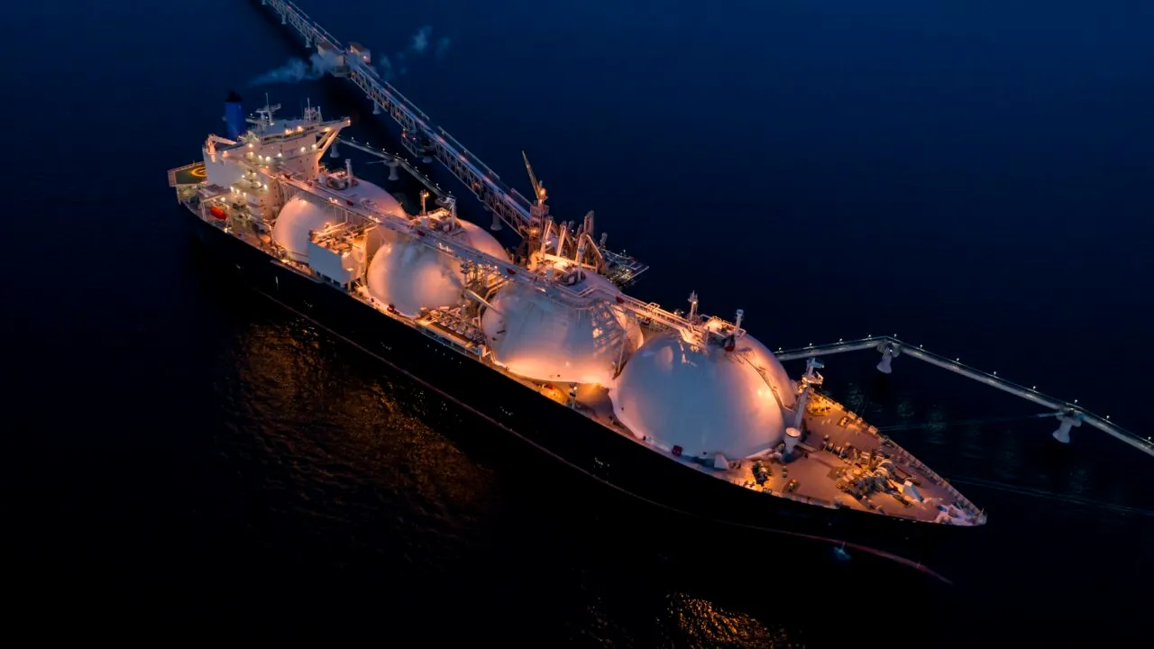 China a oprit în ultimele două luni importurile de gaz natural lichefiat din SUA. E cea mai lungă asemenea pauză din ultimii cinci ani