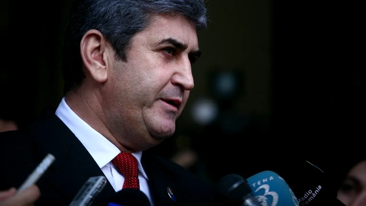 PNL a retras moțiunea anti-Oprea de pe agenda Senatului pe fondul tragediei din Colectiv