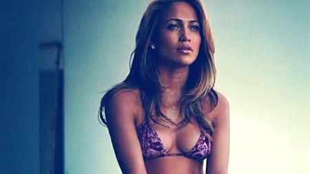 Spectacol incendiar: Celebra cântăreață Jennifer Lopez, dans în poală  în fața a mii de oameni pentru o jucătoare de fotbal- VIDEO