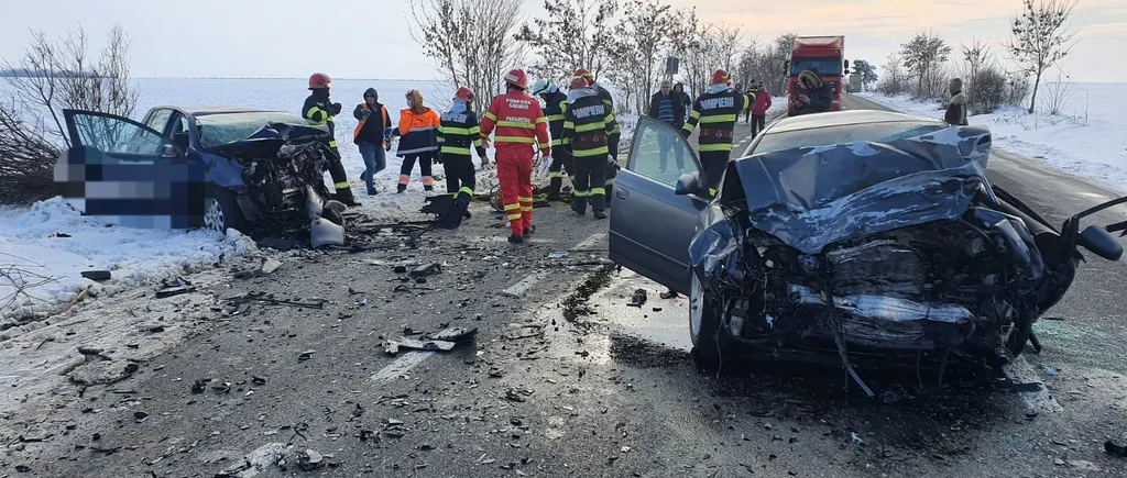 Impact violent între două mașini, în Teleorman. Ambii șoferi au murit, iar un adolescent de 16 ani a fost rănit (VIDEO)