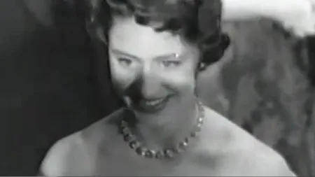 KGB i-a spionat pe membrii Casei Regale britanice. Ce discuții 