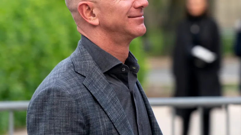Jeff Bezos nu mai e cel mai bogat om din lume. Cine i-a luat locul