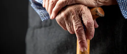 Cum a fost găsită o italiancă de 91 de ani, după ce a plătit o BADANTĂ româncă să îi poarte de grijă. Până și carabinierii sunt șocați