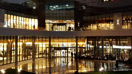 Un important retailer de modă prezent și pe piața din România a cerut, oficial, intrarea în FALIMENT 
