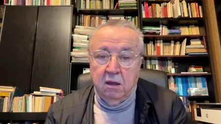 Ion Cristoiu: Alarmă de gradul zero: Nicușor Dan a plecat în Franța fără Mamițica!