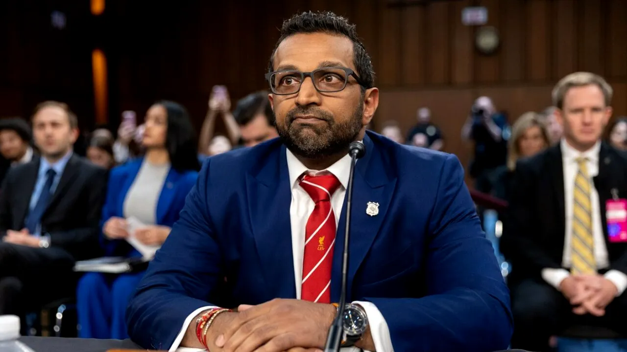 Declarațiile directorului FBI despre implicarea altor persoane în cazul EPSTEIN: “Am publicat toate informațiile credibile