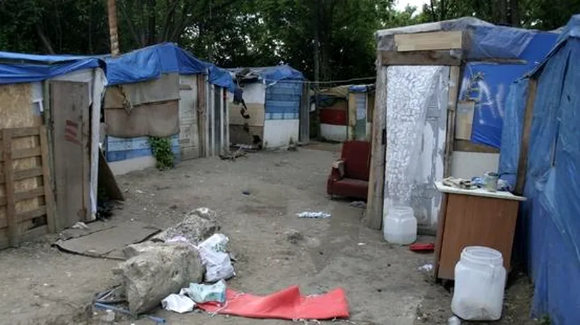 Amnesty International: O tabără cu 150 de romi din România, evacuată luni dimineață lângă Paris