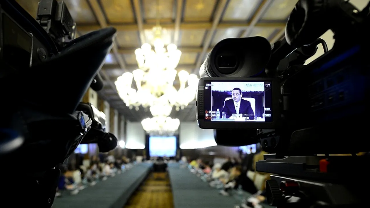 TABELUL COMPLET al salariilor pe care le primesc oficialii dintr-un minister