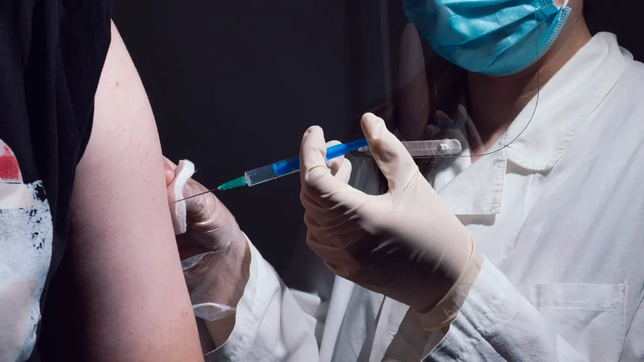 Aplicația care identifică principalele cinci simptome dacă te îmbolnăvești de COVID după ce te-ai vaccinat