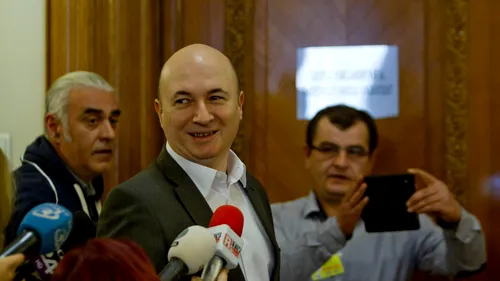 Codrin Ștefănescu, PSD: IOHANNIS este dispus să se facă frate cu DRACUL Dacian Cioloș pentru un nou mandat