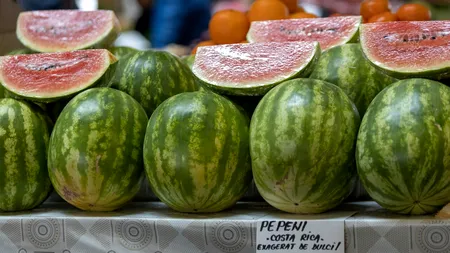 Ireal! Cât costă un „pepene din Costa Rica exagerat de dulce” în Piața Obor din București