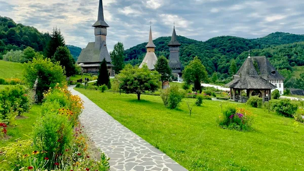 The Guardian: britanicii, cuceriți de Transilvania: „Uitați de vampiri”. Aventura autentică din munții României mai ieftină decât în Alpi