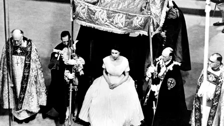 VIDEO | Britanicii sărbătoresc 70 de ani de domnie a reginei Elisabeta a II-a, timp de patru zile şi patru nopţi