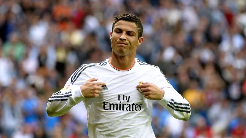 Cristiano Ronaldo a fost ales de revista World Soccer cel mai bun fotbalist din lume în 2013

