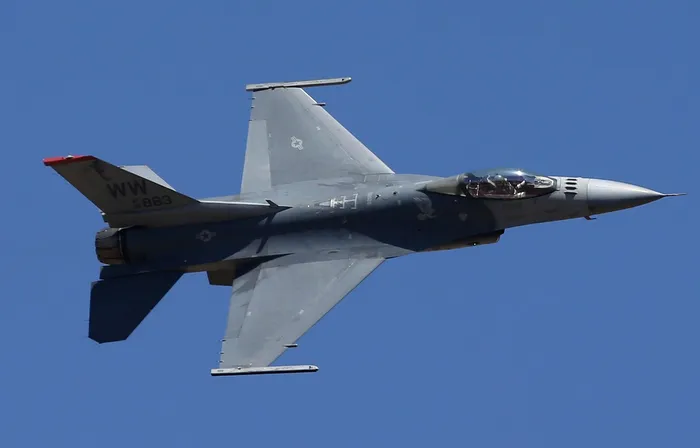 Rusia a bombardat portul Izmail. MApN a ridicat două avioane F-16