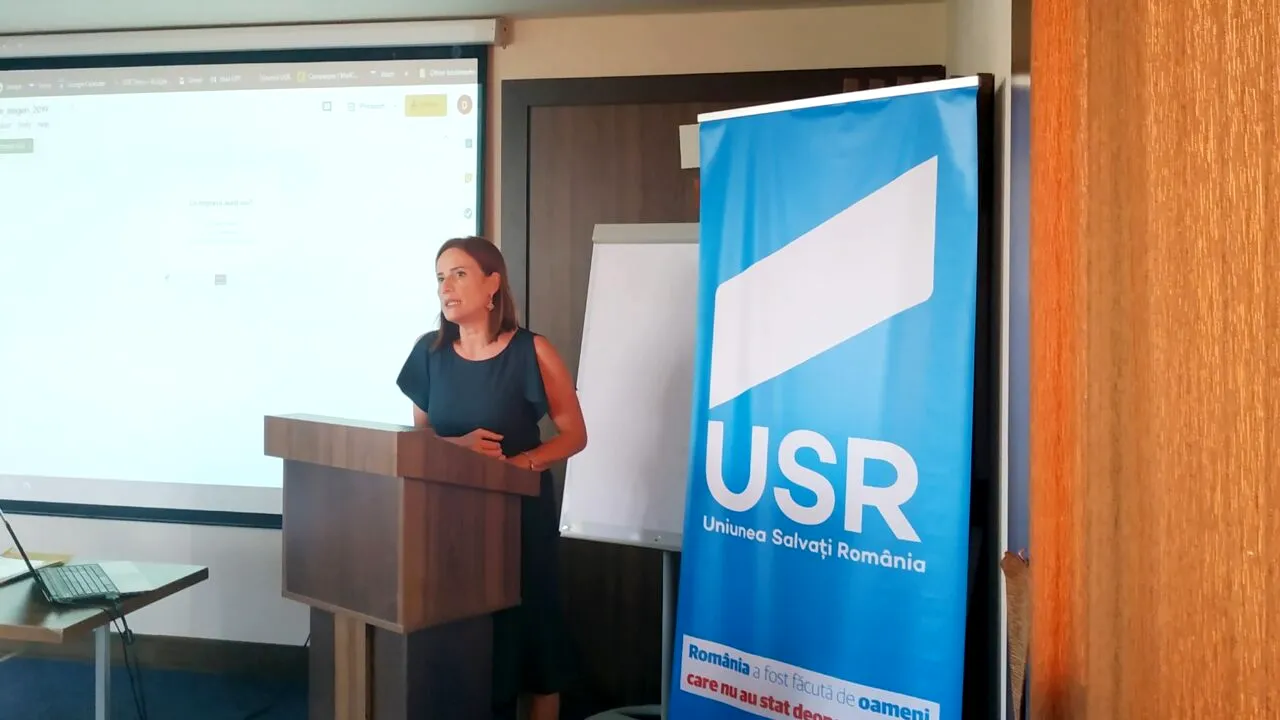 Cum a construit un bloc fix între case o consilieră USR din Timișoara. Manevra care i-a scos din sărite pe vecini