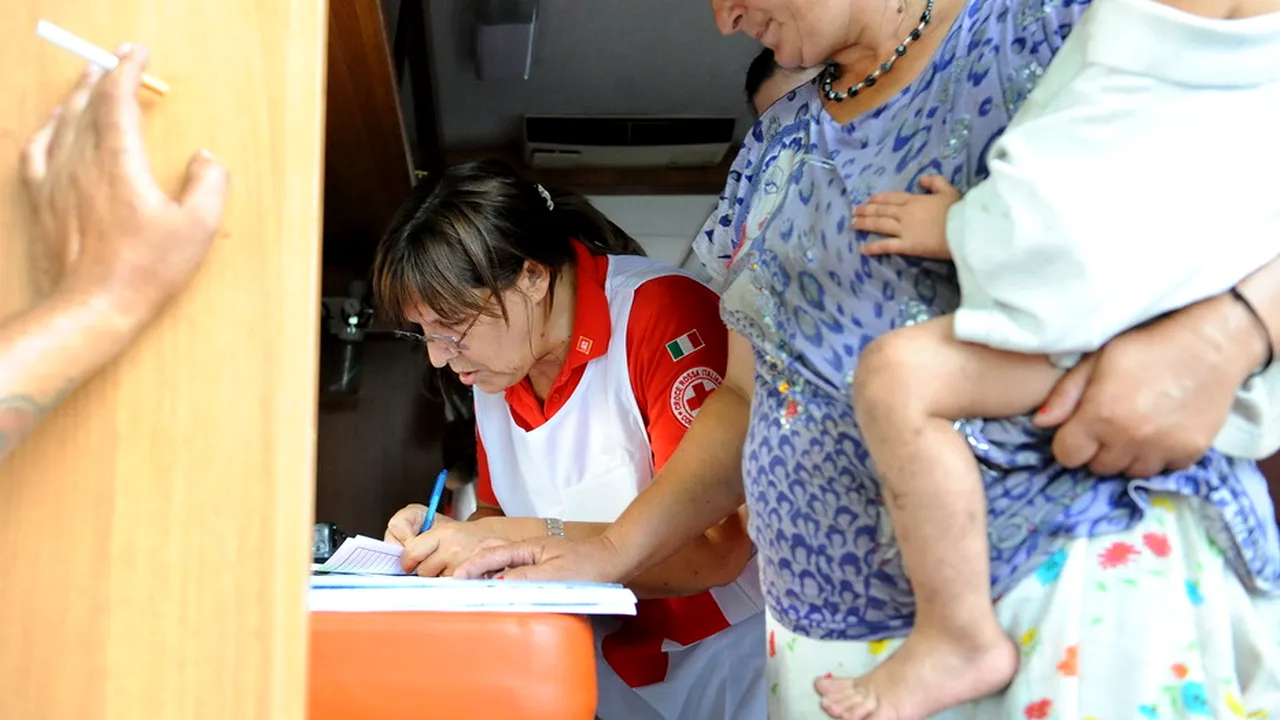 AFP: Programul român al mediatorilor sanitari pentru romi, un SUCCES AMENINȚAT. Cum s-a înjumătățit numărul angajaților în doar 4 ani