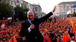 Traian Băsescu își recapătă drepturile de fost președinte. Guvernul îi dă o vila RA-APPS și drepturile bănești, după decizia CCR