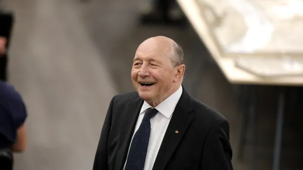 Traian Băsescu este convins că Executivul Veștea nu trece de Parlament. Nicușor Dan va trebui să facă a treia nominalizare. Riscul anticipatelor