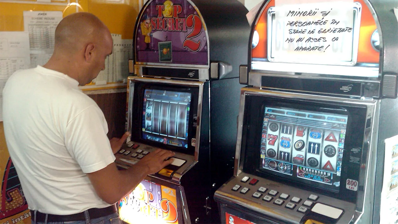 Povestea tulburătoare a unei mămici din Ploiești: Iubitul ei joacă la 