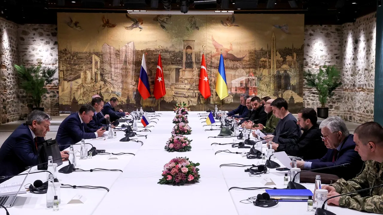 LIVE UPDATE | Ziua 35 a războiului din Ucraina: Statul Major al Armatei ucrainene spune că angajamentul Rusiei de a se retrage din Kiev și Cernihiv este menit să inducă în eroare / Peskov: Nu am observat „nimic cu adevărat promițător” în cadrul negocierilor