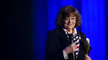 Ana Blandiana, MESAJ pentru Bolojan și Dan: TVA-ul aplicat cărților este 11%, în timp ce impozitul pe jocurile de noroc este 4%
