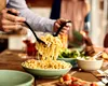 Cum să prepari paste exact ca la restaurant. Un expert a dezvăluit metoda de gătire care schimbă total gustul mâncării