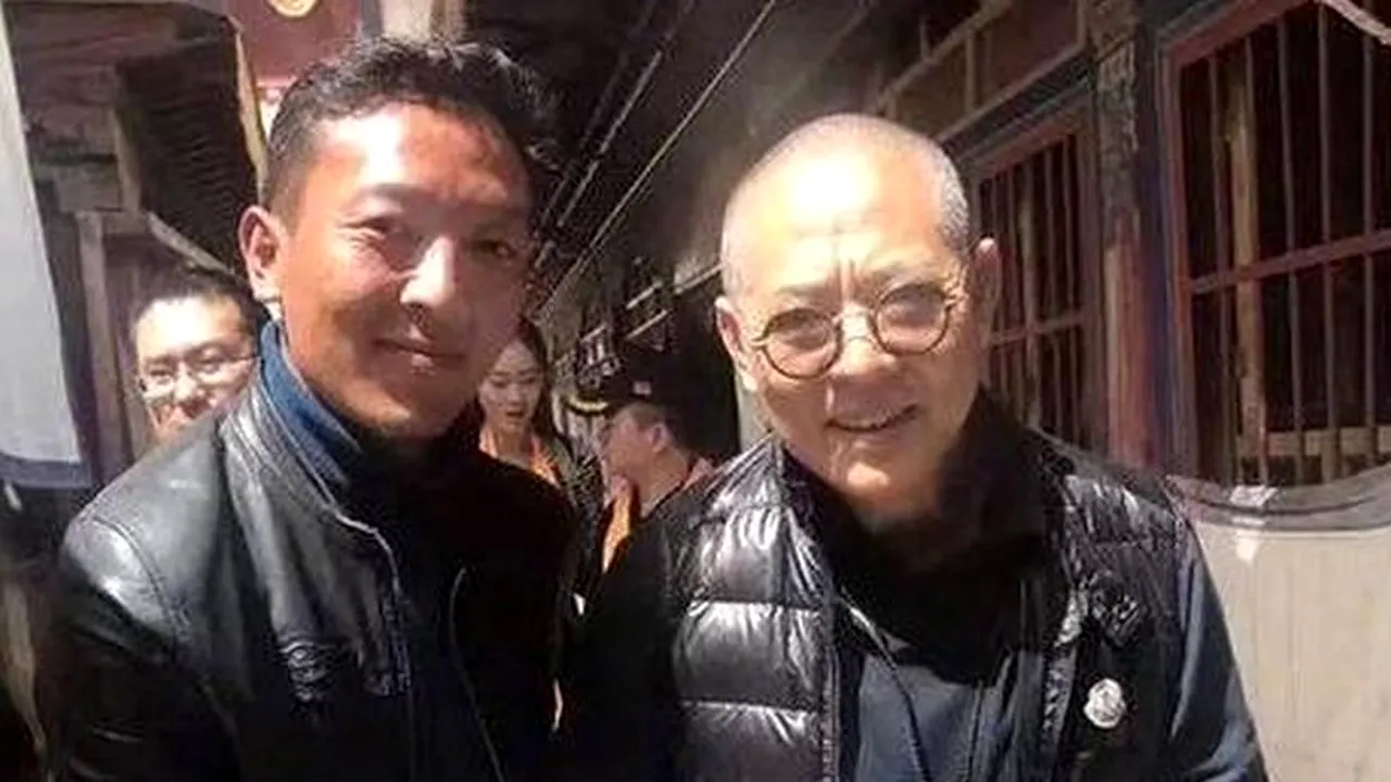 Din păcate, nu se pregătește pentru un nou rol. Unul dintre cei mai cunoscuți actori, de nerecunoscut. Copiii l-au strigat „tataie