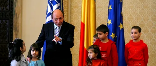 ONG-uri: Băsescu a făcut afirmații care discriminează și jignesc femeile rome și românce deopotrivă