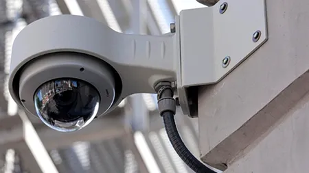 „Trăgeau cu ochiul