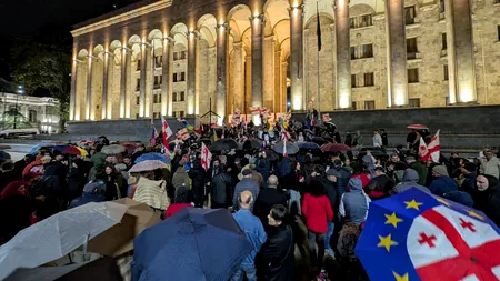 Georgia se confruntă cu o criză politică. Guvernul cere interzicerea a cinci formațiuni de opoziție