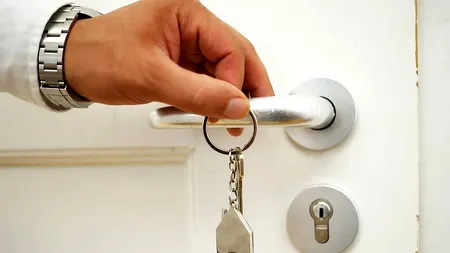 De ce să cureți cu oțet la intrarea în casă. Care sunt beneficiile