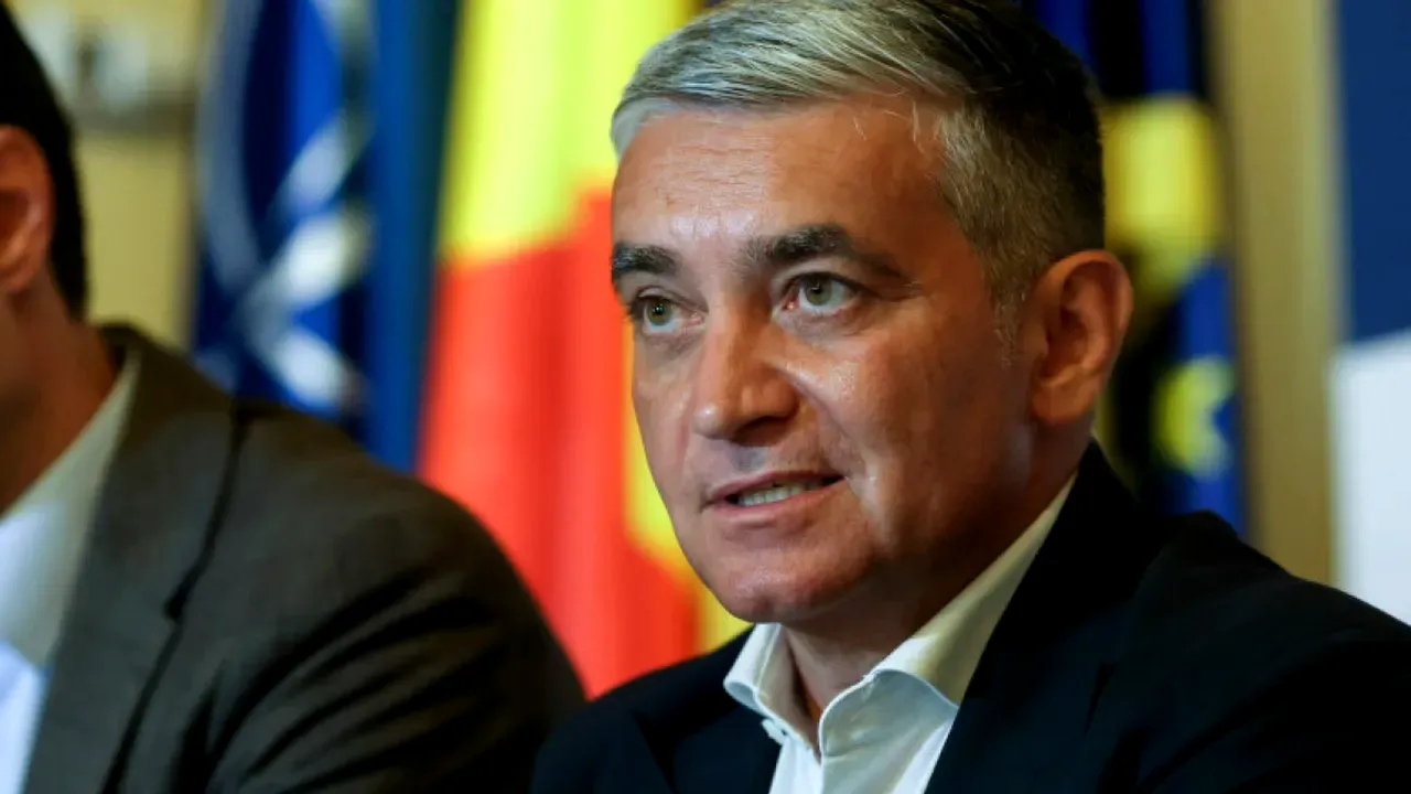 Primarul din Sinaia, Vlad Oprea, dus de urgență la SPITAL după ce fusese încarcerat la Câmpina. Edilului i s-a făcut în arest