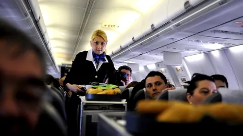O stewardesă, despre cele mai ciudate obiceiuri ale pasagerilor. „La economic, este junglă