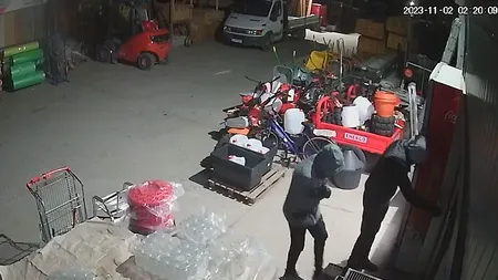 VIDEO | Polițiștii au o nouă pistă în cazul crimei de la Sibiu. Asasinii ar fi comis anterior un alt jaf surprins pe camerele de supraveghere
