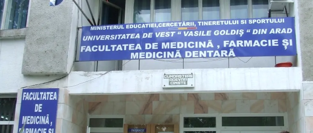 Studenții arabi de la Facultatea de Medicină din Arad scanați cu detectoare de metal