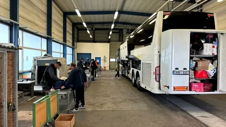 Autocar controlat 10 ore de polițiști în Austria. Cantități uriașe de alimente și băuturi alcoolice au fost confiscate