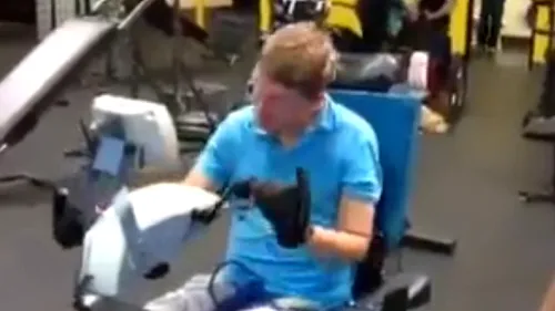 VIDEO: Mihai Neșu își poate mișca ambele brațe singur. E un progres real, sunt atât de fericit